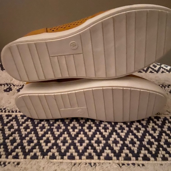 NWOT wedge bootie Eur sz.40 - Picture 3 of 3